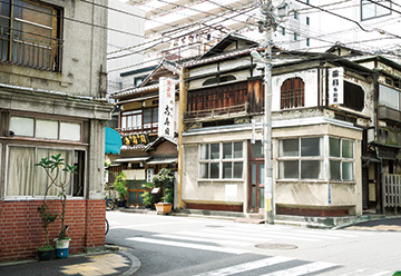 花街の面影を残す人形町